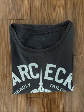 marc ecko shirt, size L